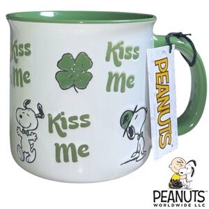 Peanuts Snoopy Kiss Me Four Leaf Clover Mug
